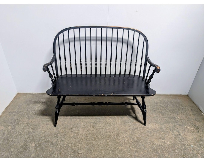 ELEGANT 1940,S WINDSOR BENCH # 201189 Shipping is not a 1.00 Shipping is not free please contact us before purchase Thanks