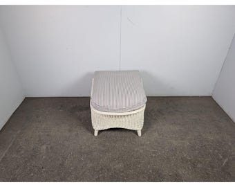 1940,S WICKER OTTOMAN # 196292 Shipping is not a 1.00 Shipping is not free please contact us before purchase Thanks