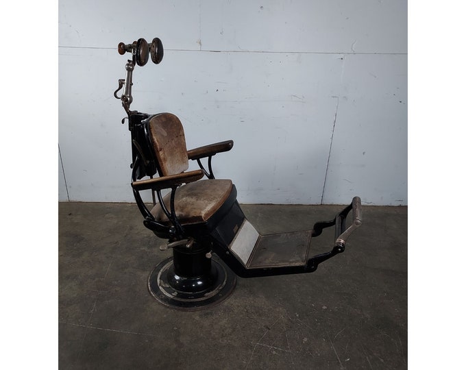 1800,S DENTIST CHAIR # 194918 Shipping is not a 1.00 Shipping is not free please contact us before purchase Thanks