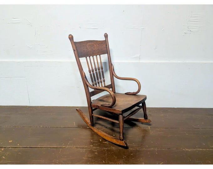 Mid 1800,s Childs Oak Rocking Chair # 199832 Shipping is not a 1.00 Shipping is not free please contact us before purchase Thanks