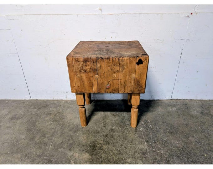 1920,s Maple Butcher Block Table # 199028 Shipping is not a 1.00 Shipping is not free please contact us before purchase Thanks