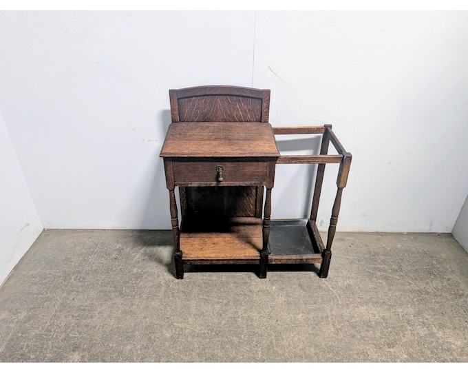 Unusual 1920,s Oak Hall Stand # 198614 Shipping is not a 1.00 Shipping is not free please contact us before purchase Thanks