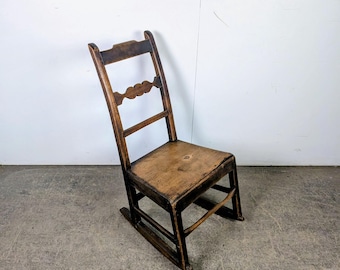 LATE 1700,S ROCKING CHAIR # 196573 Shipping is not a 1.00 Shipping is not free please contact us before purchase Thanks