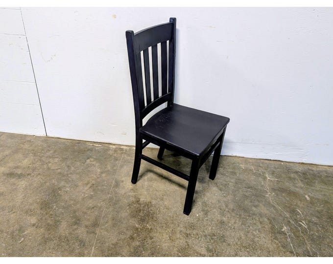 Simple Ladder Back Painted Oak Chair # 200197 Shipping is not a 1.00 Shipping is not free please contact us before purchase Thanks