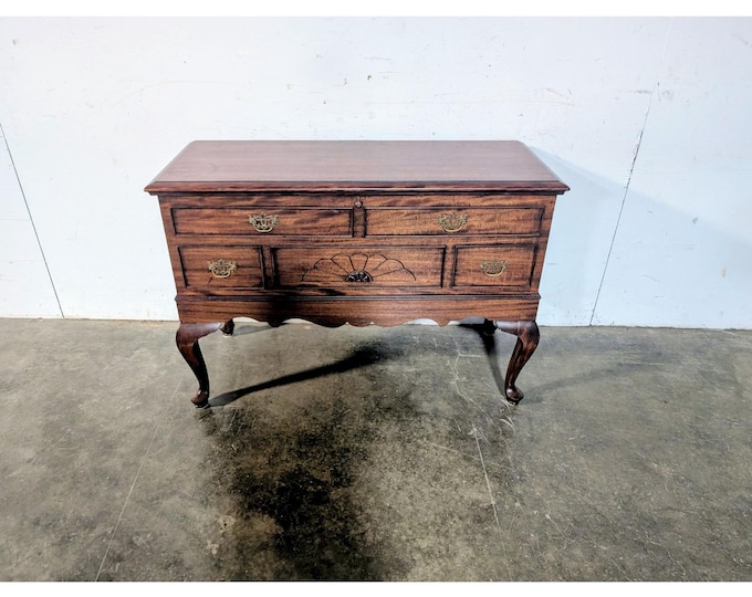 1940,s Cedar Lined Hope Chest # 198085 Shipping is not a 1.00 Shipping is not free please contact us before purchase Thanks