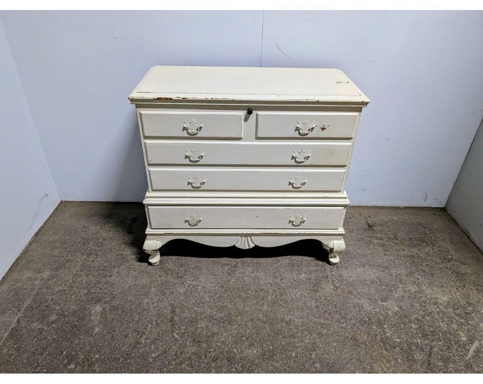 1940,S BLANKET CHEST # 198902 Shipping is not a 1.00 Shipping is not free please contact us before purchase Thanks