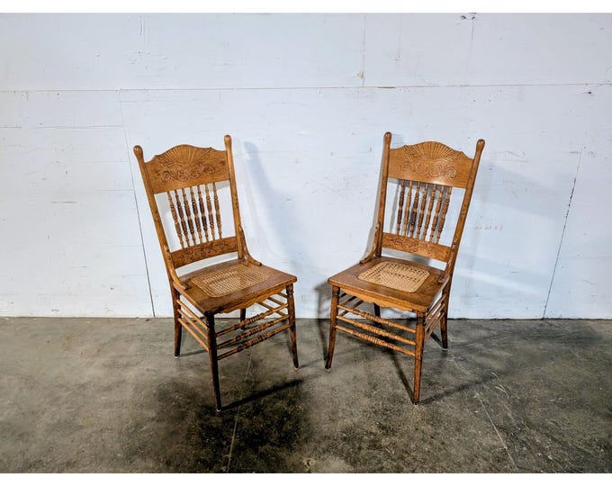 Pair Of 1920,s Spindle Back Oak Side Chairs # 196543 Shipping is not a 1.00 Shipping is not free please contact us before purchase Thanks