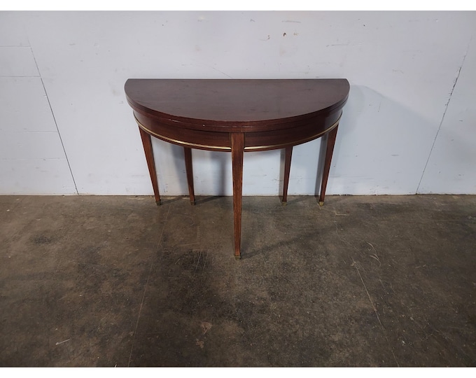 1940,s Mahogany Flip Top Table # 191682 Shipping is not a 1.00 Shipping is not free please contact us before purchase Thanks