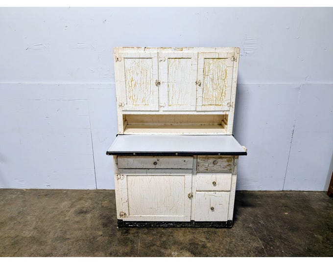 1930,S COUNTRY CABINET # 200931 Shipping is not a 1.00 Shipping is not free please contact us before purchase Thanks