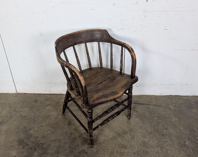 1900,S CAPTAINS CHAIR # 197384 Shipping is not a 1.00 Shipping is not free please contact us before purchase Thanks