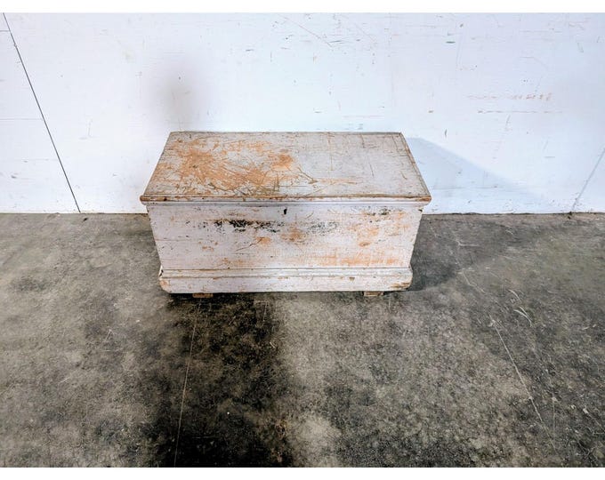Mid 1800,s Flip Top Trunk # 197976 Shipping is not a 1.00 Shipping is not free please contact us before purchase Thanks