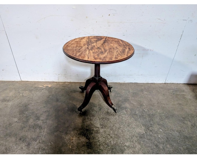 1860,S ROUND MAHOGANY TABLE # 197953 Shipping is not a 1.00 Shipping is not free please contact us before purchase Thanks