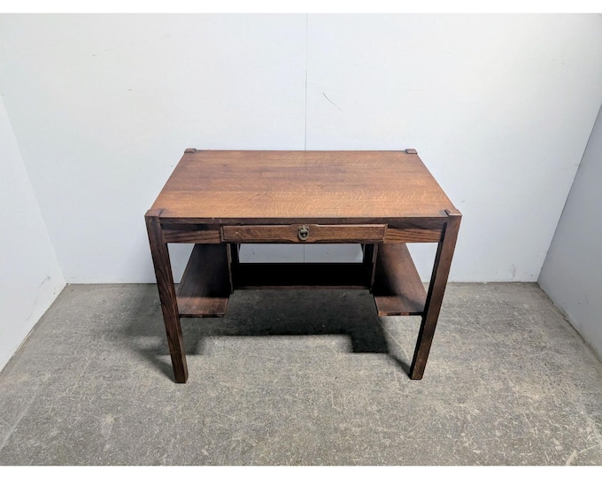 1930,s MISSION OAK DESK # 198355 Shipping is not a 1.00 Shipping is not free please contact us before purchase Thanks