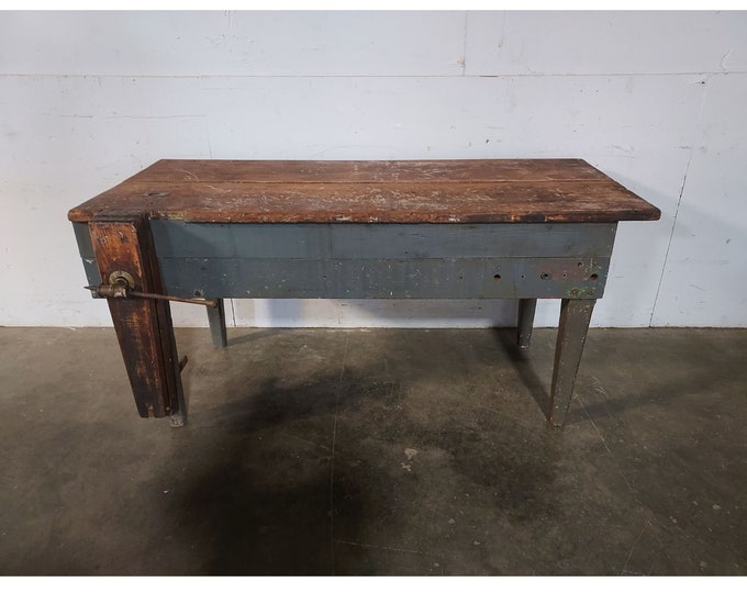WONDERFUL 1890,S WORK BENCH # 195128 Shipping is not a 1.00 Shipping is not free please contact us before purchase Thanks