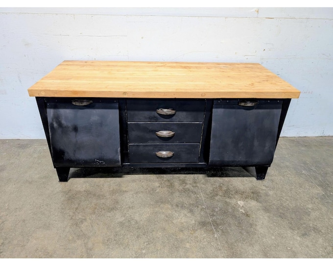 1940,s Metal Base Work Table # 198351 Shipping is not a 1.00 Shipping is not free please contact us before purchase Thanks