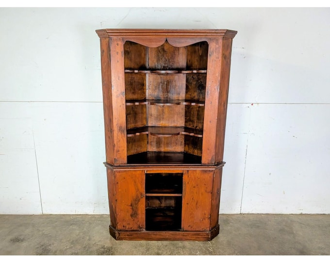 Early 1800,s Pine Corner Cupboard # 197662 Shipping is not a 1.00 Shipping is not free please contact us before purchase Thanks