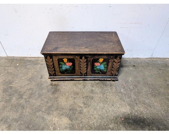 Simple Mid 1800,s Paint Decorated Flip Truck # 198260 Shipping is not a 1.00 Shipping is not free please contact us before purchase Thanks