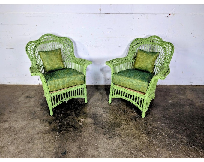 Pair Of 1940,s Wicker Chairs # 197728 Shipping is not a 1.00 Shipping is not free please contact us before purchase Thanks
