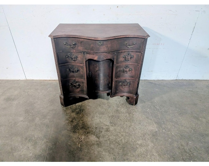 Mid 1800,s Seven Drawer Mahogany Desk / Vanity # 198087 Shipping is not a 1.00 Shipping is not free please contact us before purchase Thanks