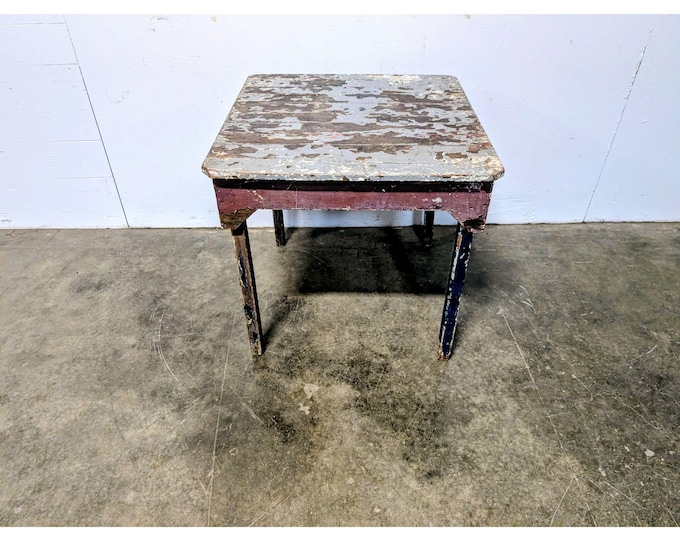 1900,s Table With Wonderful Old Colors # 201117 Shipping is not a 1.00 Shipping is not free please contact us before purchase Thanks