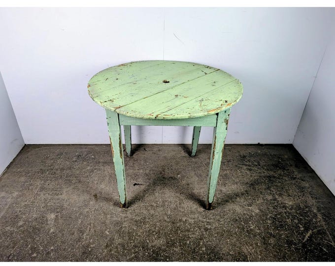 LATE 1800,S ROUND TABLE # 197756 Shipping is not a 1.00 Shipping is not free please contact us before purchase Thanks