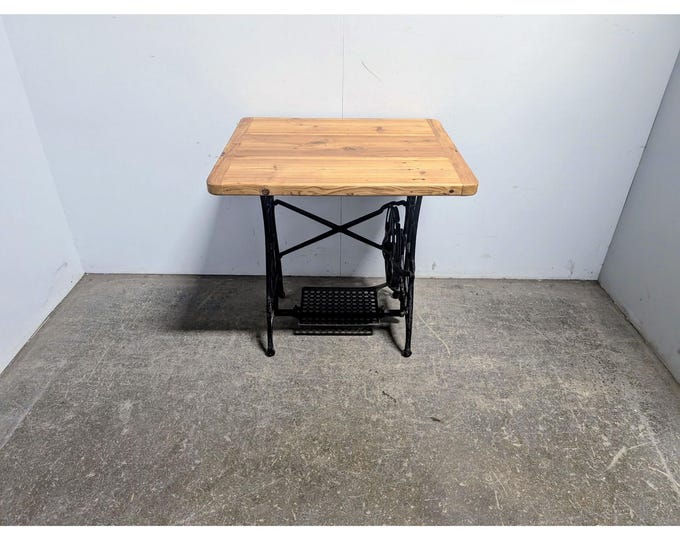 1930,s Singer Sowing Machine Iron Base Table # 198366 Shipping is not a 1.00 Shipping is not free please contact us before purchase Thanks