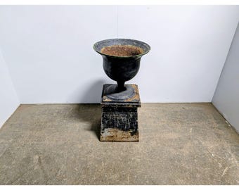 Mid 1800,s Two Piece Cast Iron Urn # 201082 Shipping is not a 1.00 Shipping is not free please contact us before purchase Thanks