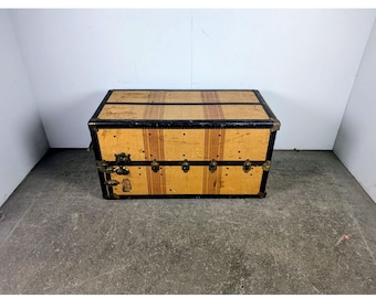 1900,S TRAVEL TRUNK # 197783 Shipping is not a 1.00 Shipping is not free please contact us before purchase Thanks