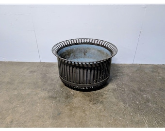 Outstanding 1950,s Large Scale Metal Planter # 199460 Shipping is not a 1.00 Shipping is not free please contact us before purchase Thanks
