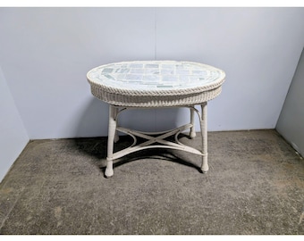 1940,S OVAL WICKER TABLE # 199906 Shipping is not a 1.00 Shipping is not free please contact us before purchase Thanks