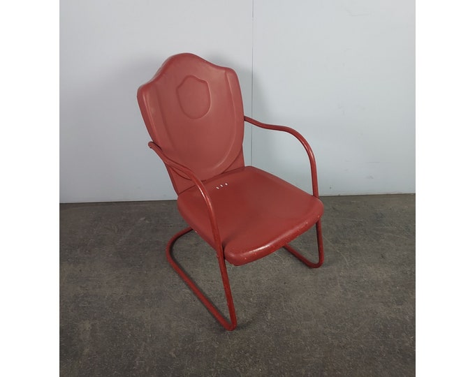 1940,s Metal Motel Arm Chair # 194991 Shipping is not a 1.00 Shipping is not free please contact us before purchase Thanks