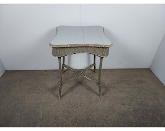 1920,S WICKER TABLE # 194113 Shipping is not a 1.00 Shipping is not free please contact us before purchase Thanks