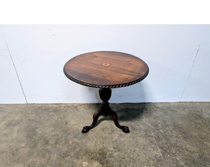 1930,s Mahogany Tilt Top Table # 200048 Shipping is not a 1.00 Shipping is not free please contact us before purchase Thanks
