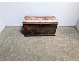 Rare Find Gifford Ice Tool Box # 198292 Shipping is not a 1.00 Shipping is not free please contact us before purchase Thanks
