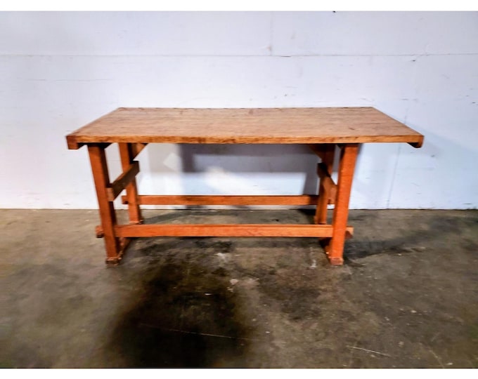 SIMPLE 1930,S WORK BENCH # 194907 Shipping is not a 1.00 Shipping is not free please contact us before purchase Thanks