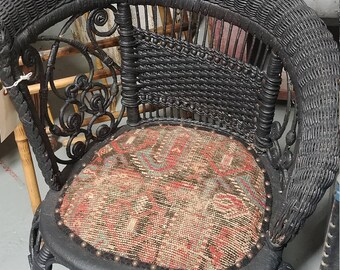 VICTORIAN WICKER CHAIR