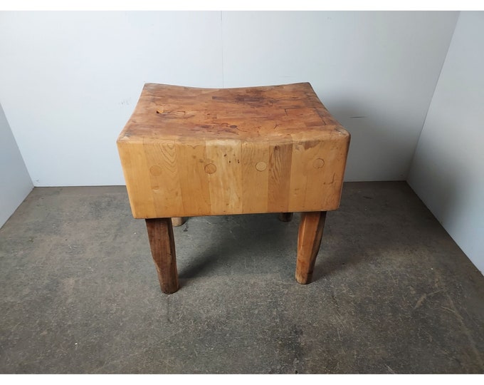 Nice Size Maple Butcher Block # 189500 Shipping is not a 1.00 Shipping is not free please contact us before purchase Thanks