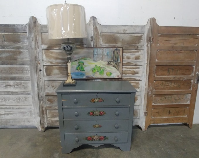 Reverse Painted Table Lamp # 182597 Shipping is not a 1.00 Shipping is not free please contact us before purchase Thanks