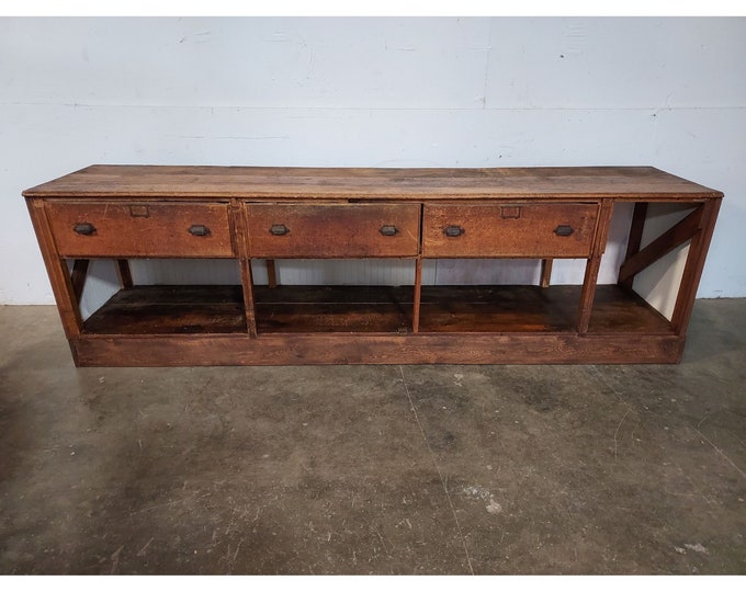 1860 s MARYLAND STORE COUNTER # 192883 Shipping is not free please conatct us before purchase Thanks