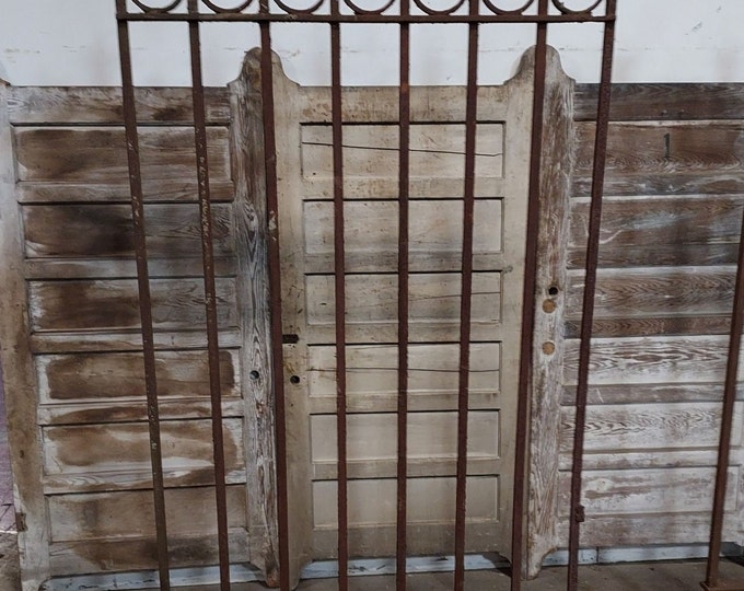 Mid 1800's Cast Iron Gate # 191515 Shipping is not free please conatct us before purchase Thanks