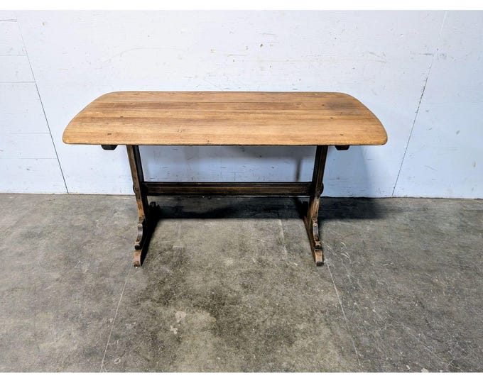 1920,S OAK TABLE # 199082 Shipping is not a 1.00 Shipping is not free please contact us before purchase Thanks