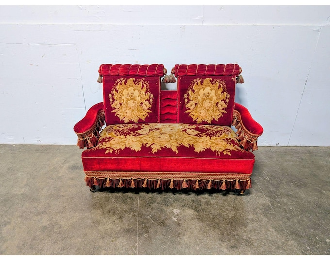 1850,S SETTEE # 201397 Shipping is not a 1.00 Shipping is not free please contact us before purchase Thanks