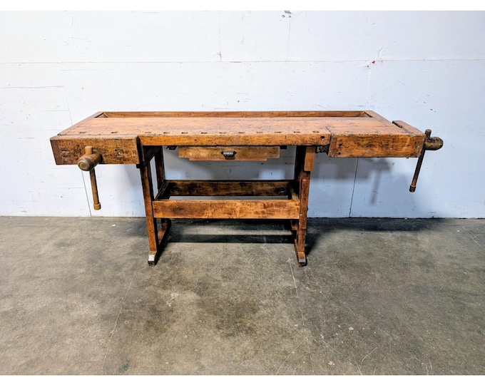 1920,s Maple And Oak Workbench # 198277 Shipping is not a 1.00 Shipping is not free please contact us before purchase Thanks