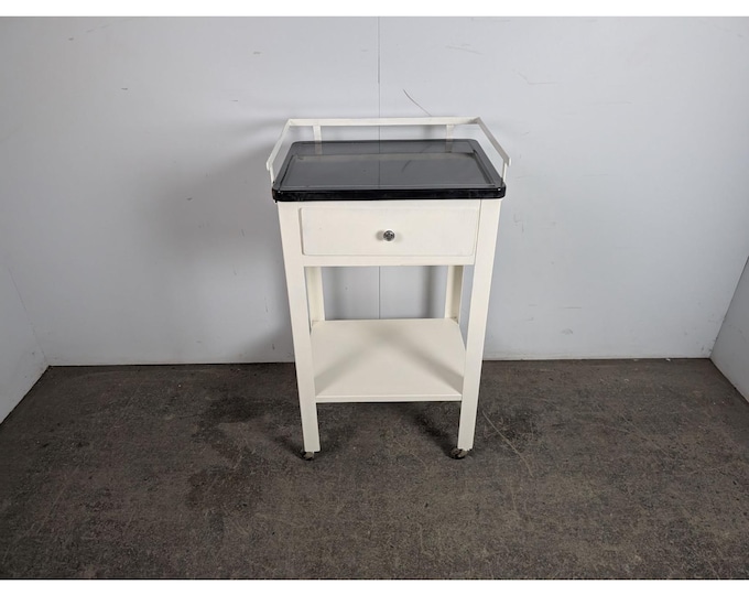 1940,S METAL DENTIST TABLE # 196210 Shipping is not a 1.00 Shipping is not free please contact us before purchase Thanks