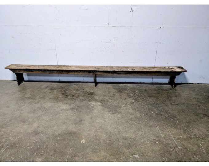 EARLY 1800,S BENCH # 198615 Shipping is not a 1.00 Shipping is not free please contact us before purchase Thanks