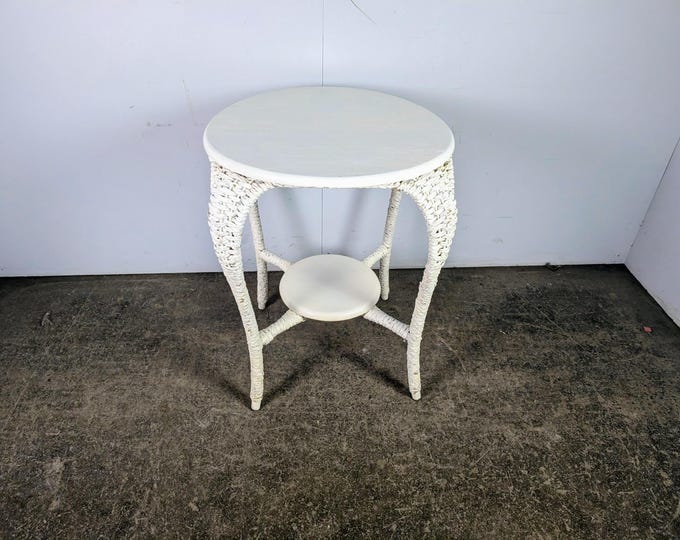 Unusual 1930,s Round Wicker Table # 197867 Shipping is not a 1.00 Shipping is not free please contact us before purchase Thanks