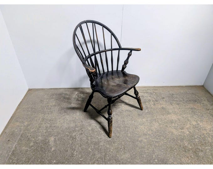 Mid 1800,s Bow Back Windsor Chair # 200370 Shipping is not a 1.00 Shipping is not free please contact us before purchase Thanks