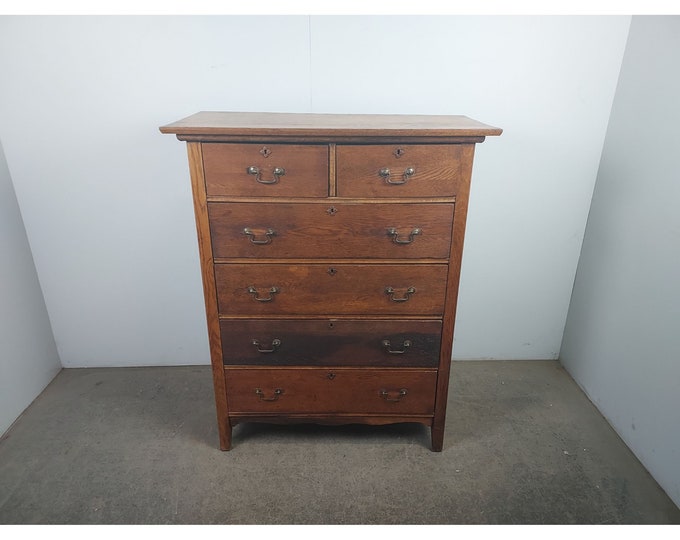 1920,s Six Drawer Oak Chest Of Drawers # 194351 Shipping is not free please conatct us before purchase Thanks