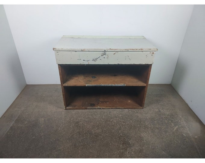 Unusal Mid 1800,s Primitive Desk # 192597 Shipping is not free please conatct us before purchase Thanks