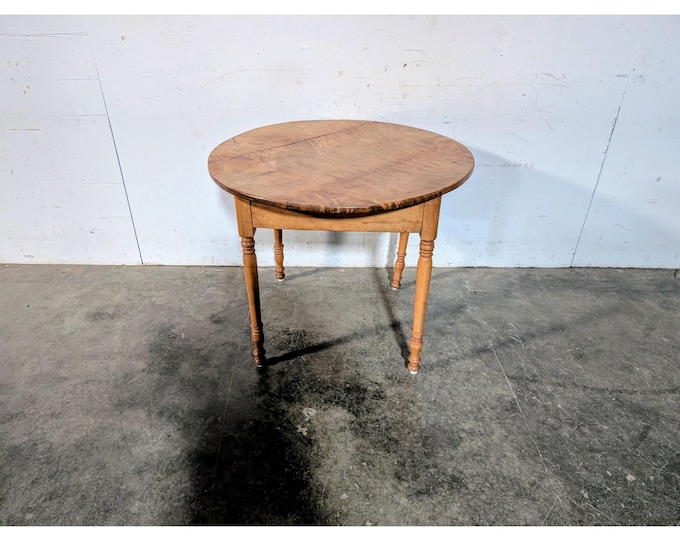 1900,s Round Tiger Maple Table # 197433 Shipping is not a 1.00 Shipping is not free please contact us before purchase Thanks